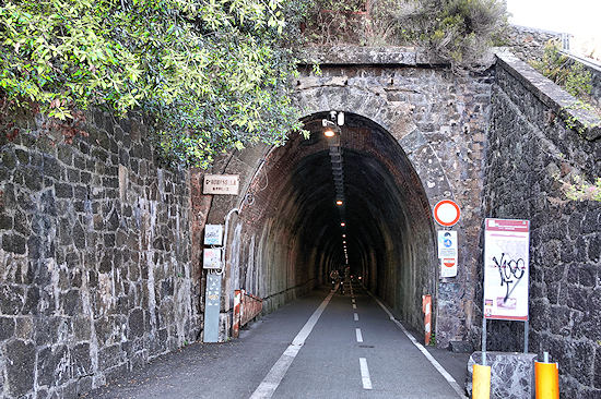 Das Tunnelportal zur Bonassola Galleria