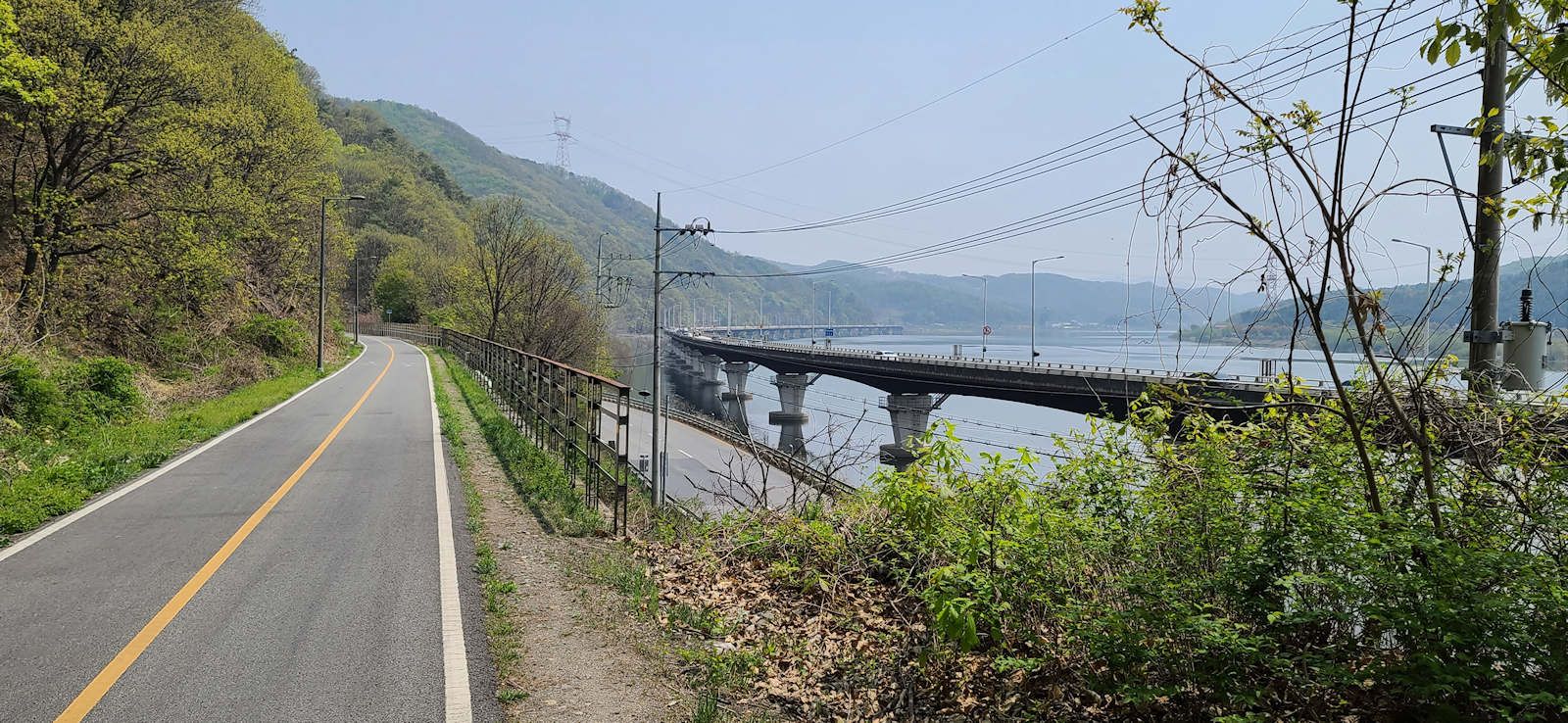 Alongside the National Road 6 over the Namhan river