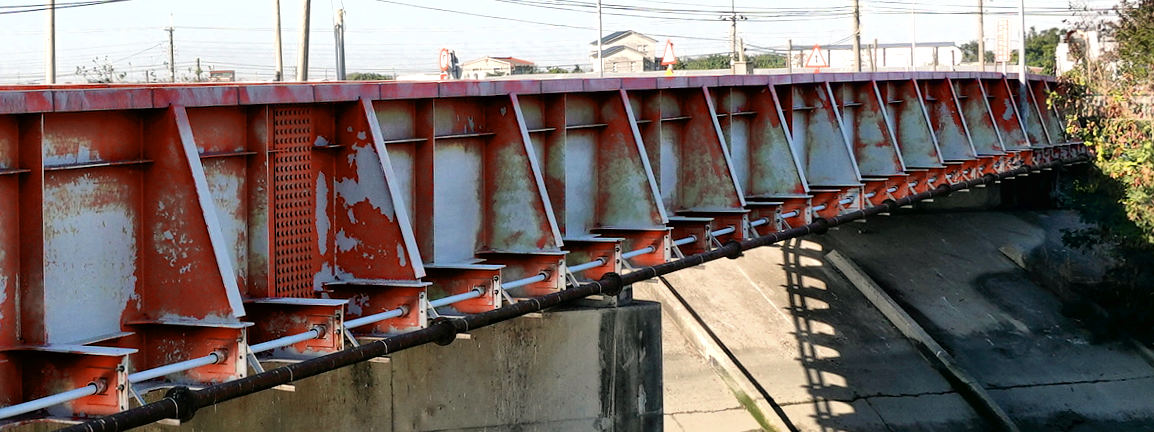 Eisernen Fahrradbrücke über den Kanal